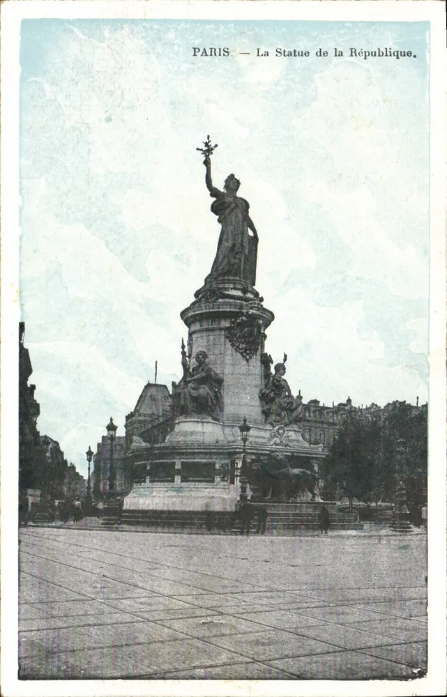 Paris — A Estátua da República — Editor não identificado, número de série não visível - Frente