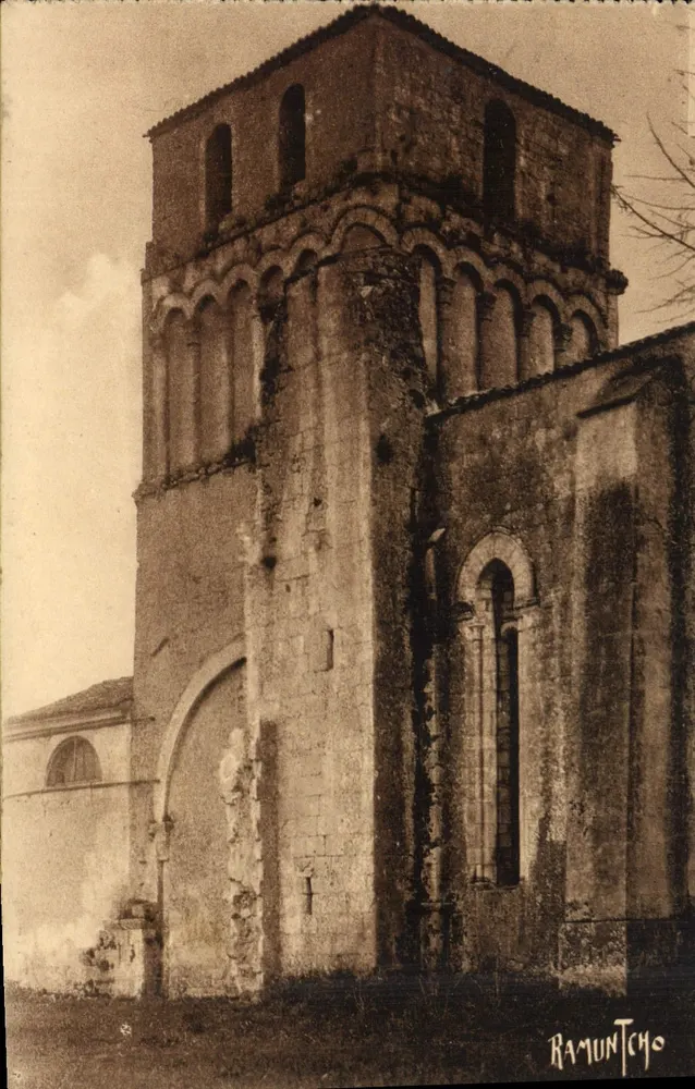 Romanesque Church of St-Sulpice-de-Royan — La Rochelle — Raymond Bergeon Editions, no. 10323 - Front