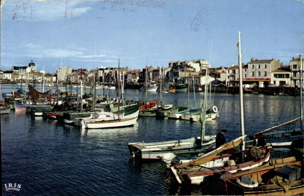 Les Sables-d'Olonne — Le port et les quais — éditeur IRIS - Vorderseite