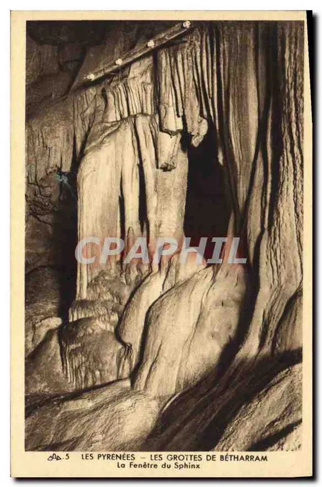 Os Pirineus — As Grutas de Bétharram — A Janela do Esfinge - Frente