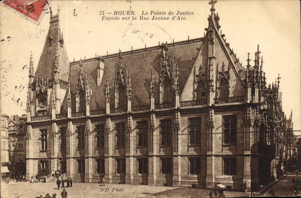 Rouen — Das Justizpalast. Fassade der Rue Jeanne d'Arc. — ND Fotografie - Vorderseite