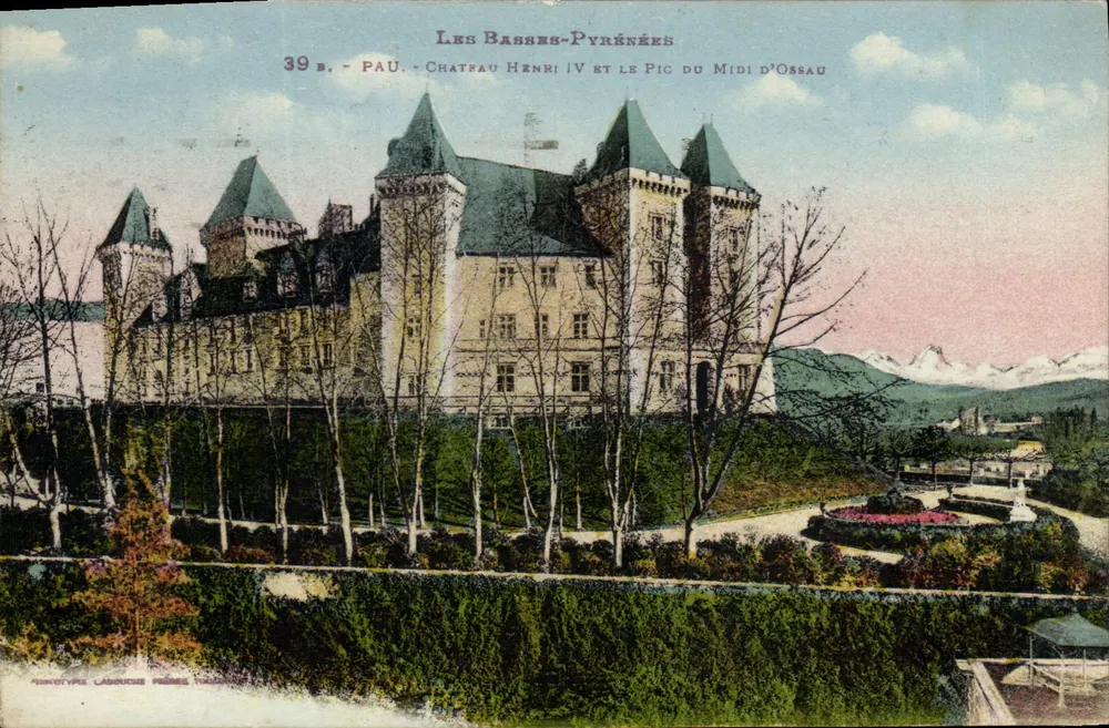 Les Basses-Pyrénées — Pau, Schloss Henri IV und der Pic du Midi d'Ossau — Verlag: Phototypie Labouche Frères - Vorderseite
