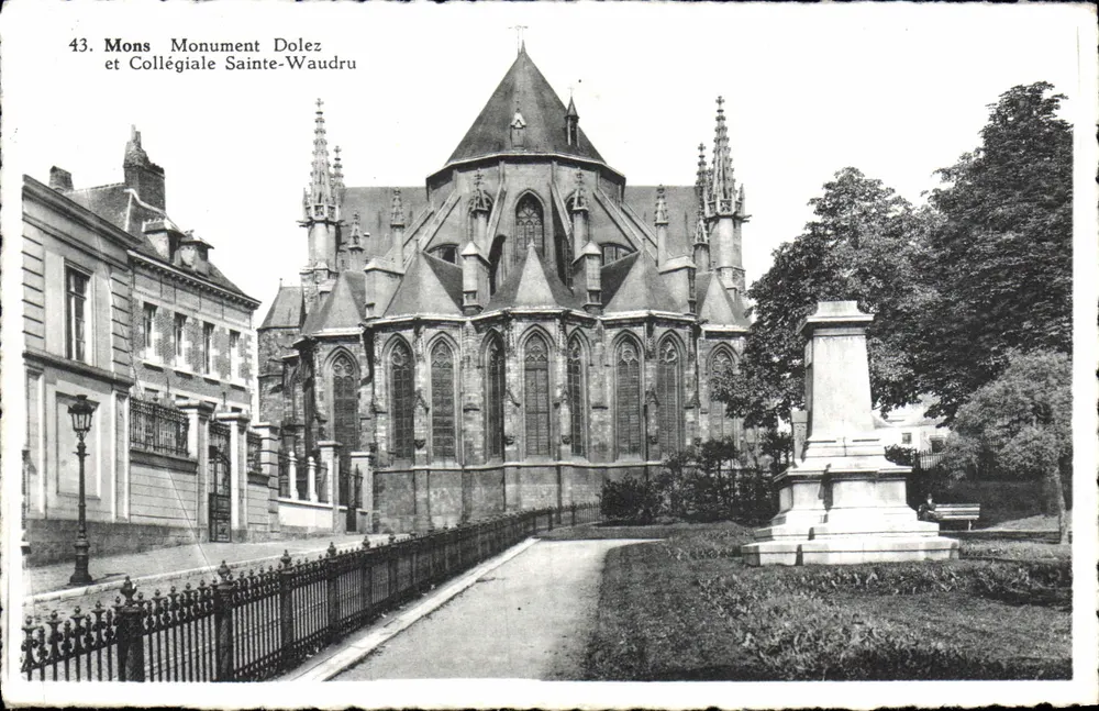 Mons Monument Dolez et Collégiale Sainte-Waudru — éditeur Agence des Messageries de la Presse - Vorderseite