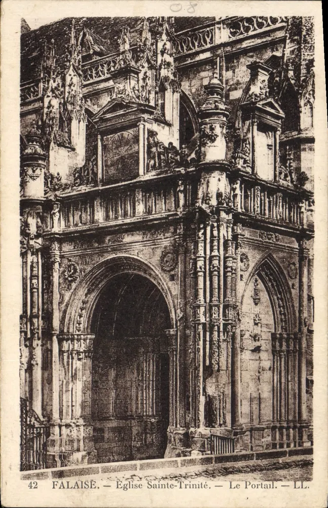 Falaise — Kirche Sainte-Trinité — Der Portal — LL. - Vorderseite