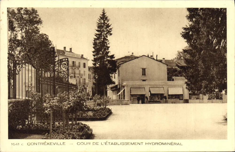 Contréxeville — Cortile dell'istituto idromineralico — Braun & Cie, Editore Muthouse-Dornach - Recto
