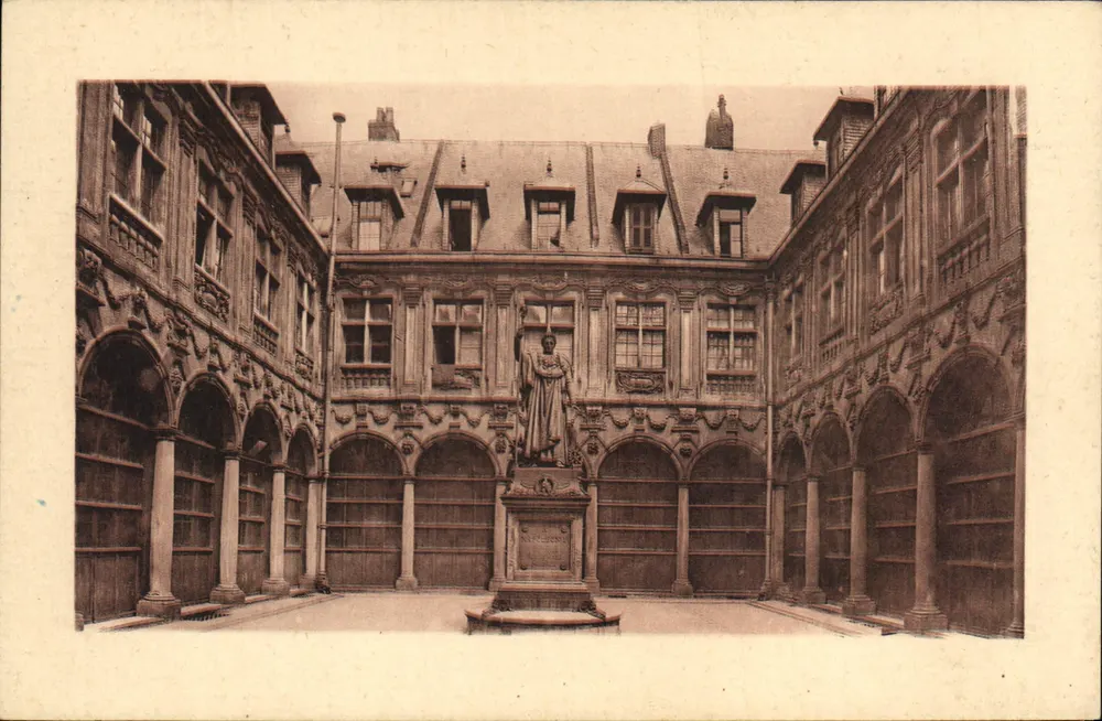 Corte da Velha Bolsa em Lille — estátua central — editada por Lévy & Neurden Régnés, Paris - Frente