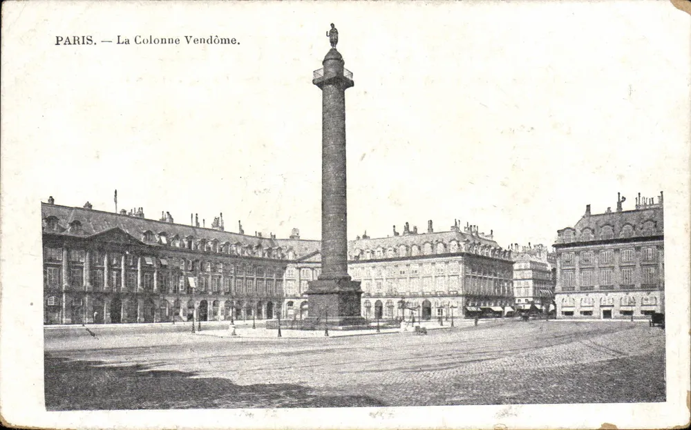 Paris — A Coluna Vendôme — Editor não identificado, número de série não visível - Frente
