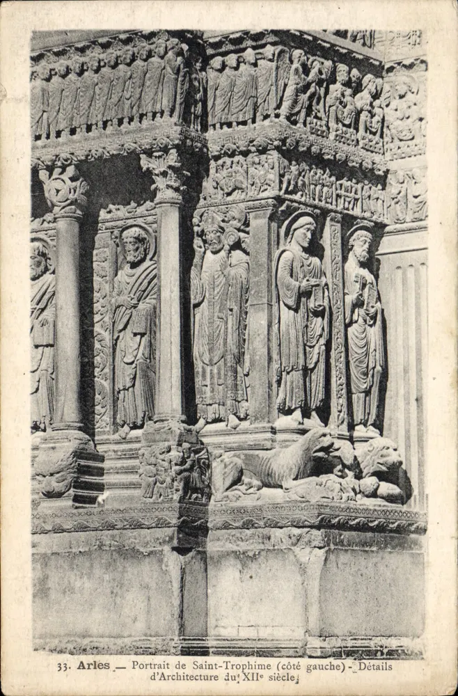 Arles — Portrait von Saint-Trophime (linker Seite) — Details der Architektur des 12. Jahrhunderts — Photo George - Vorderseite