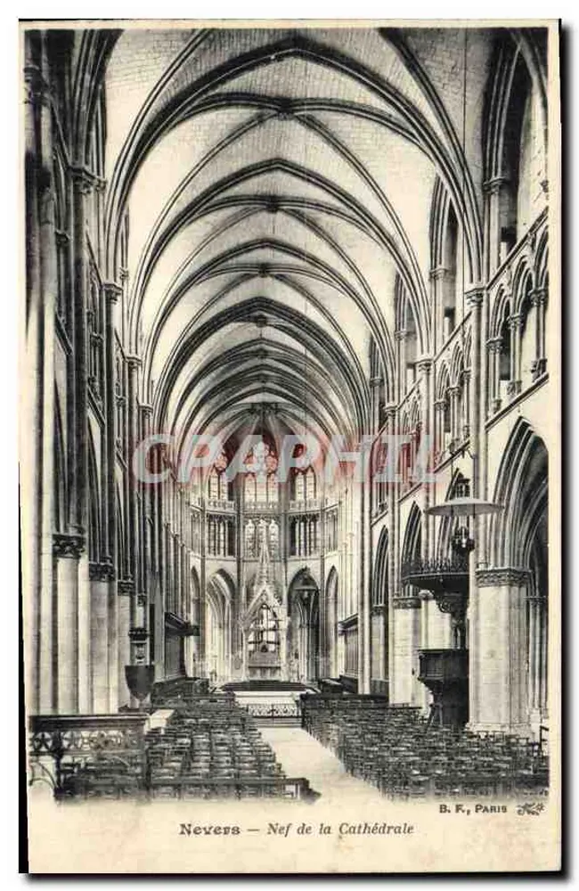 Nevers — Nef da Catedral — B. F., PARIS - Frente