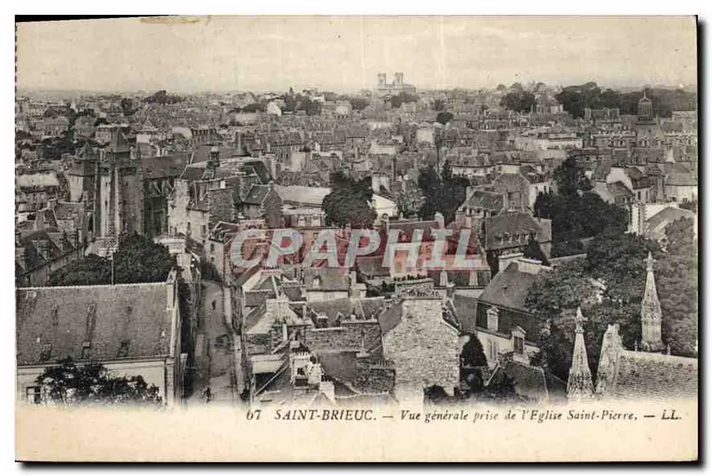 Saint-Brieuc — Allgemeiner Blick vom Kirchhof Saint-Pierre — LL. — Nr. 67 - Vorderseite
