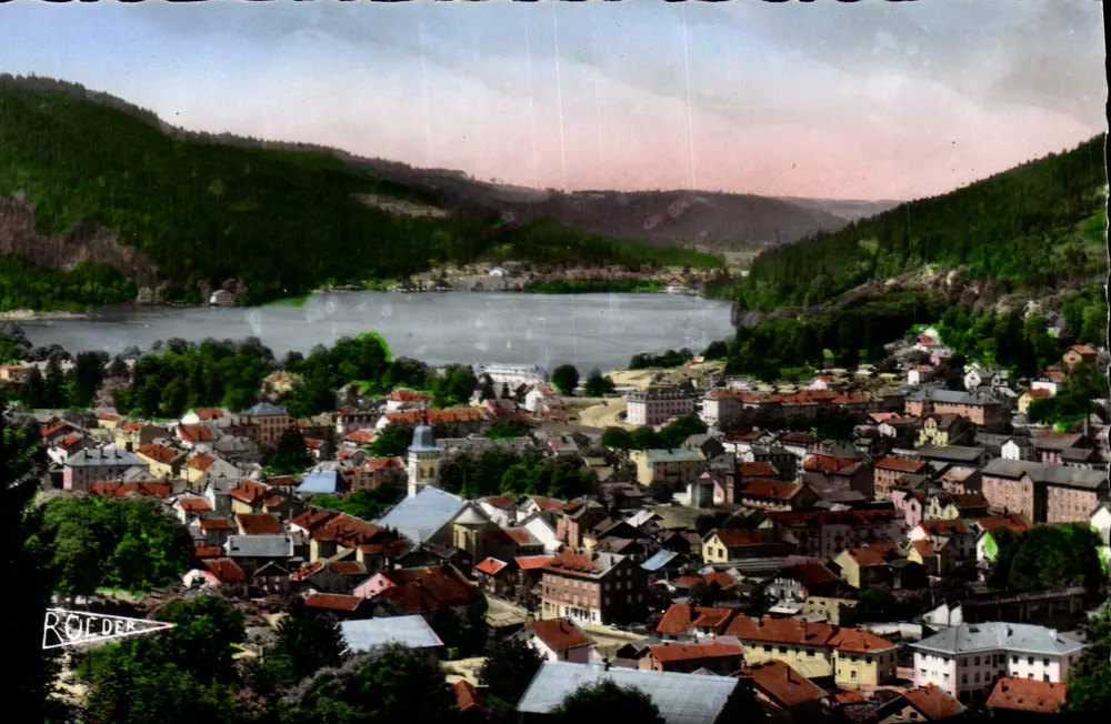 Gérardmer e seu Lago — vista aérea — Éditions Röder, n° 520 - Frente