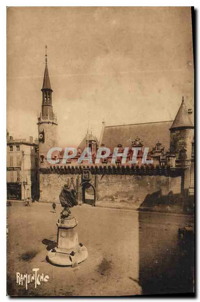 Hôtel de Ville de La Rochelle — editor Raymond Bergevin, n° 13062 - Frente