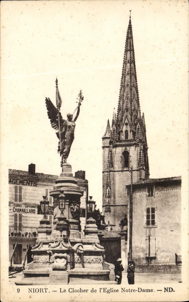 Niort — Der Turm der Kirche Notre-Dame — ND. — Chamaillard - Vorderseite