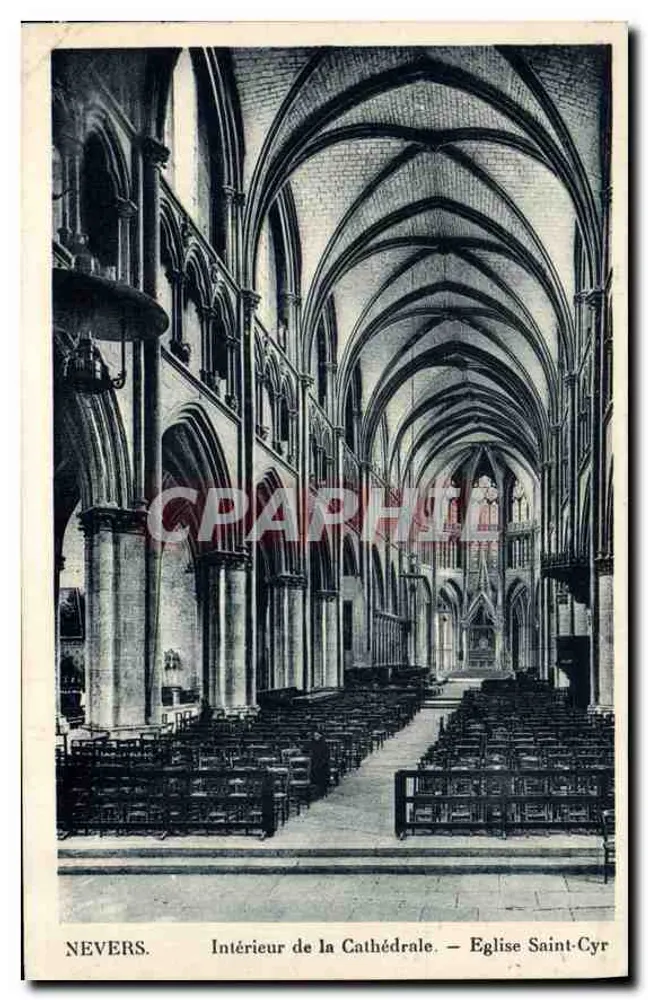 Nevers — Innenansicht der Kathedrale — Kirche Saint-Cyr - Vorderseite