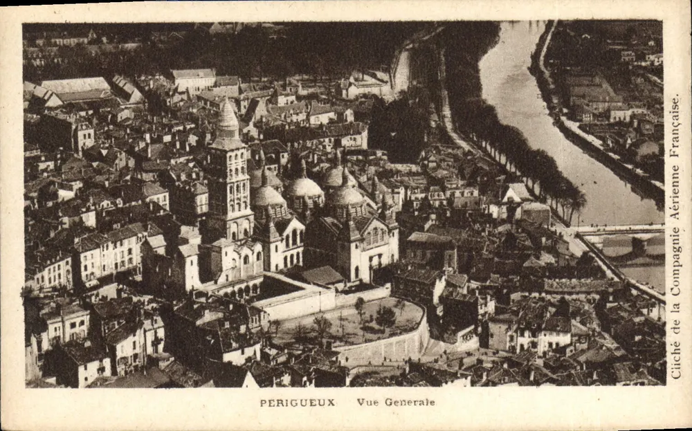 Périgueux — Vista Geral — Cliché da Compagnia Aérea Francesa - Frente