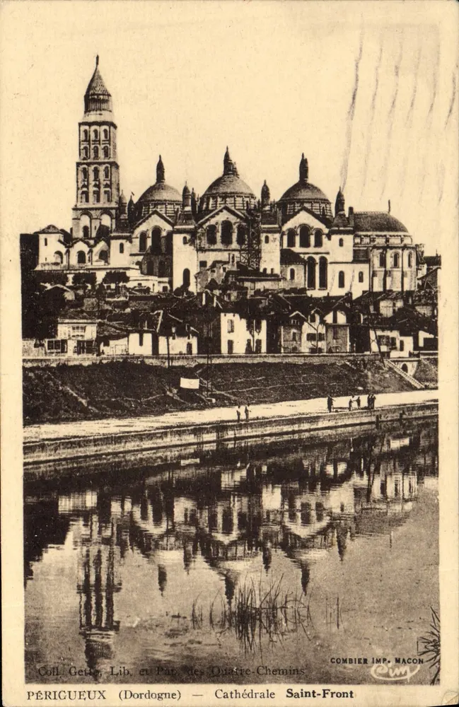 Périgueux (Dordogne) — Cathédrale Saint-Front - Frente