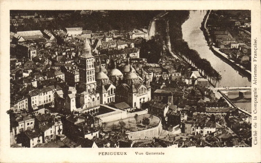 Périgueux — Vista Geral — Cliché da Compagnie Aérienne Française - Frente