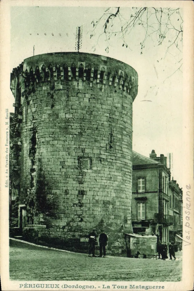 Périgueux (Dordogne) — La Tour Mataguerre — Éd. Au Paradis des Fumeurs, M. Soulil - Vorderseite
