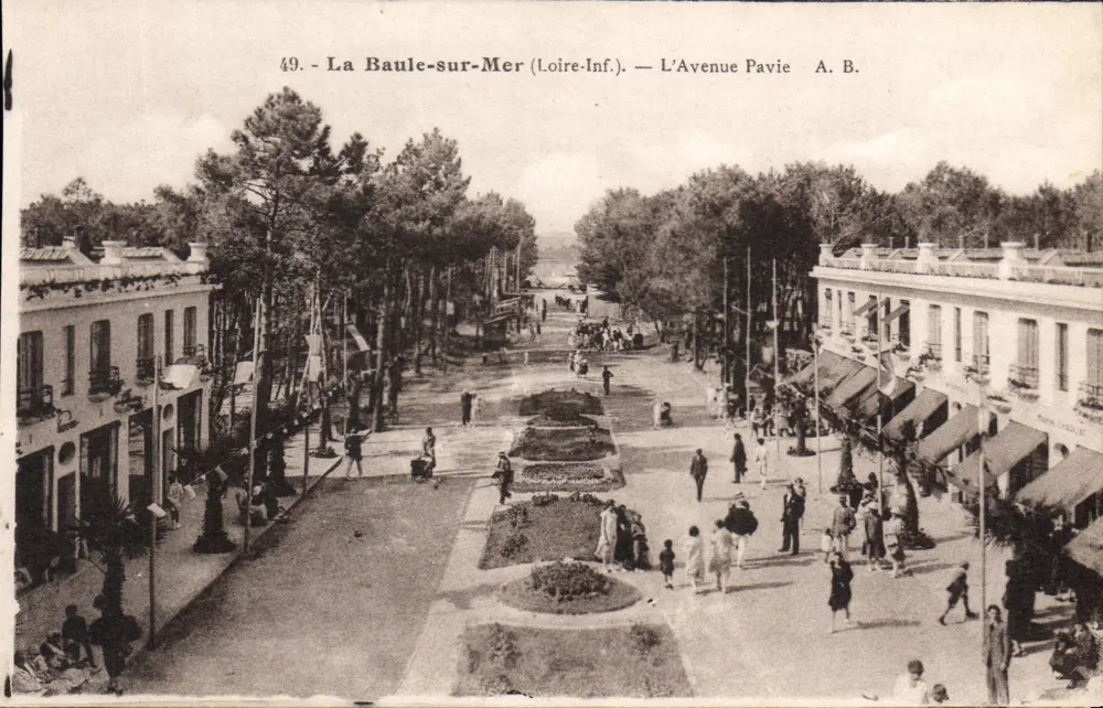 La Baule-sur-Mer (Loire-Inf.) — Avenue Pavie — A. B. - Vorderseite