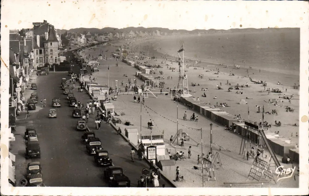 La Baule — Blick auf den Strand und den Boulevard — Éditions GABY - Vorderseite