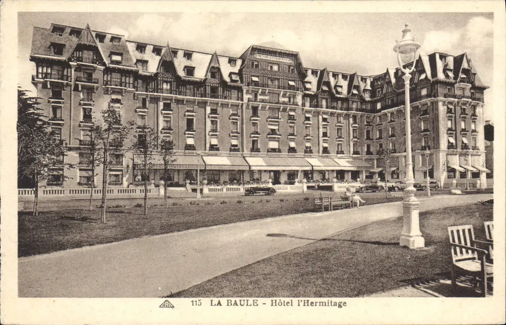 La Baule - Hotel l'Hermitage — wydawca CPAPHIL, nr serii 115 - Awers
