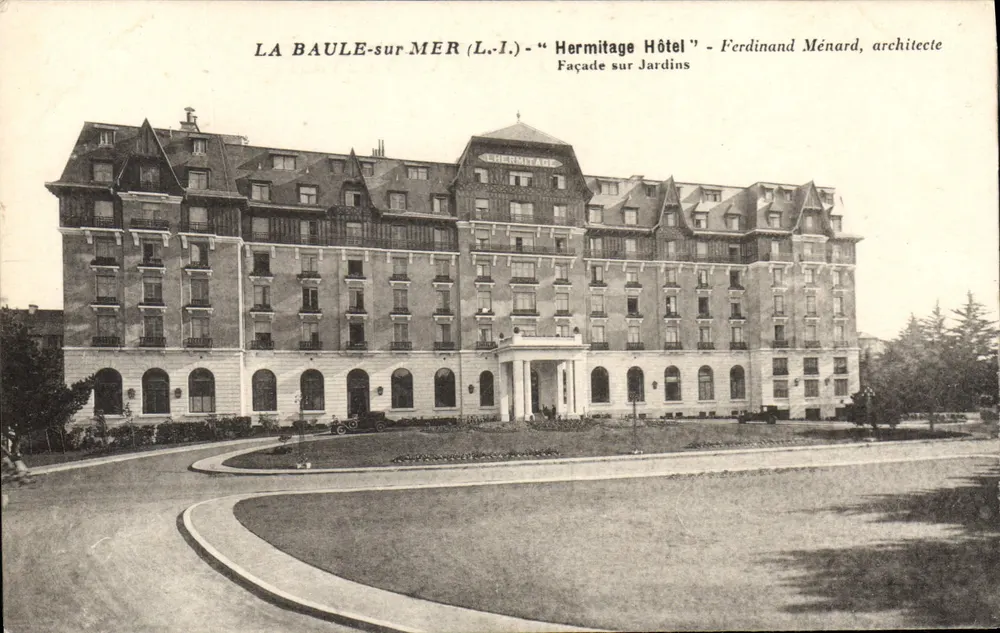 La Baule-sur-Mer — Hotel Hermitage — Fassade zum Garten — Ferdinand Ménard, Architekt - Vorderseite