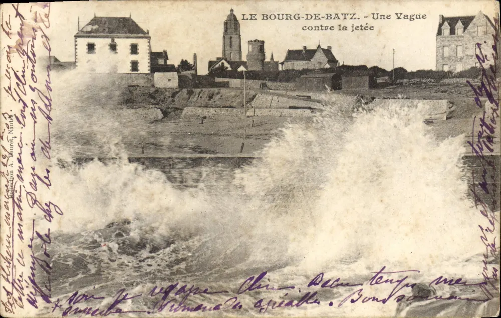 Le Bourg-de-Batz — Eine Welle gegen den Hafenarm — Édition A. Mourat, Nantes - Vorderseite
