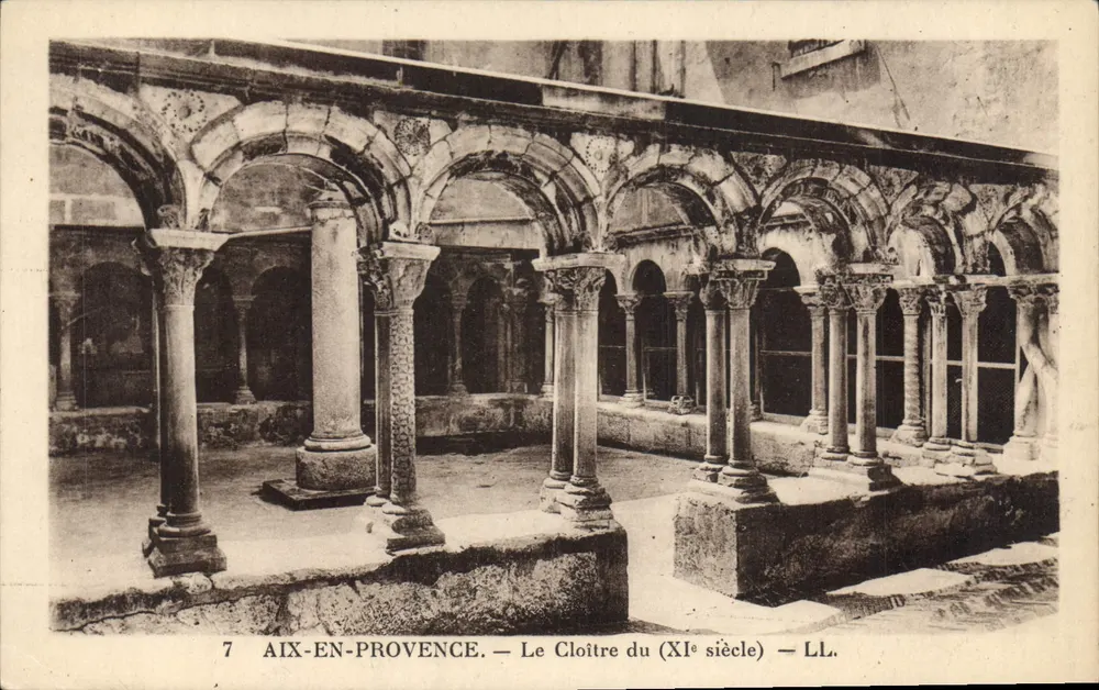 Aix-en-Provence — O Claustro do Século XI — LL. - Frente