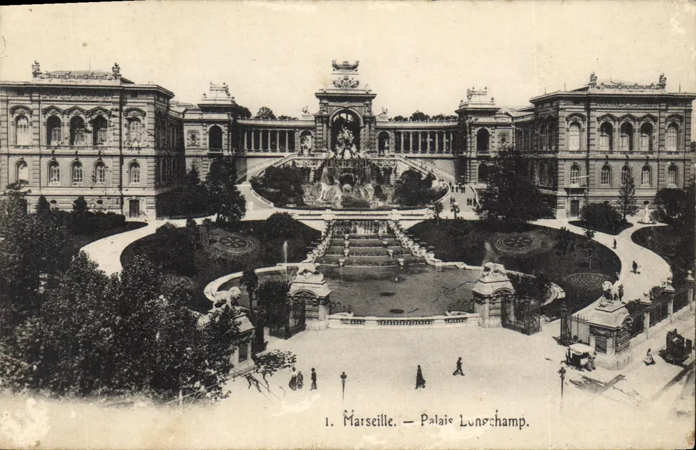 Marselha — Palácio Lonschamp — vista da fonte central - Frente