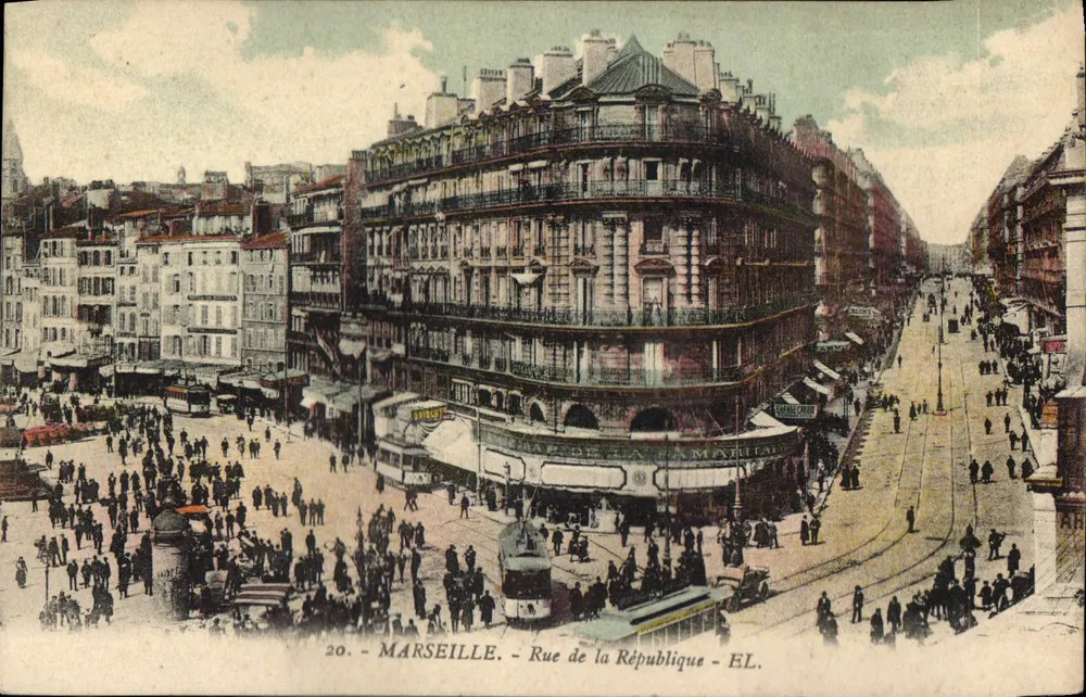 Marselha - Rue de la République — vista do canto com o hotel de la Marité — editor EL, n° 20 - Frente