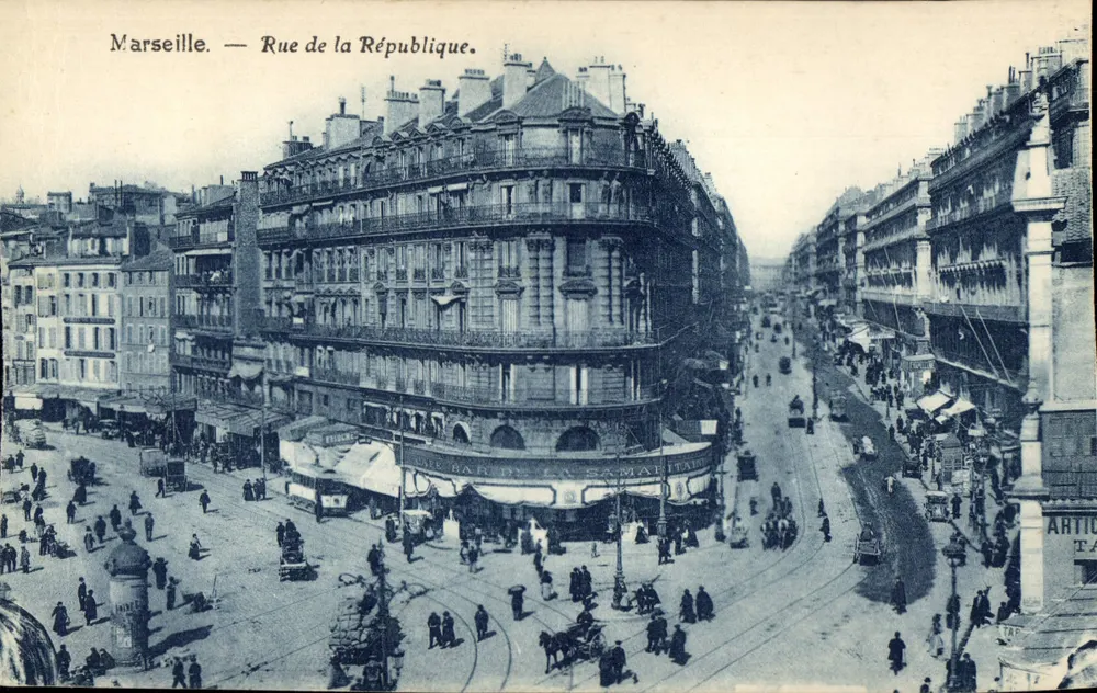Marseille — Rue de la République — Editora: Artigues & Cie, n° 17 - Frente