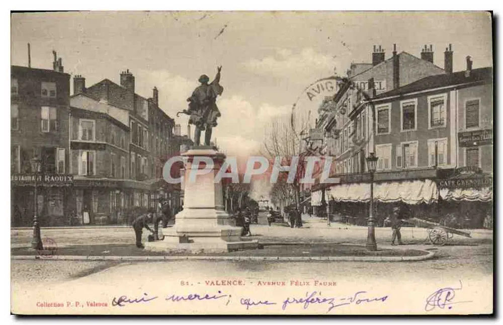 Valence - Avenue Félix Faure — statue équestre au centre d'une place, éditeur P. P. Raouix, n° 81 - Voorkant