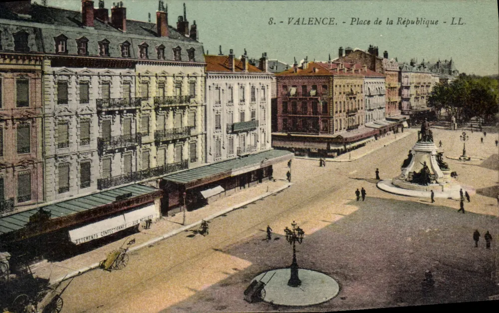 Valência - Praça da República — LL. n°8 - Frente