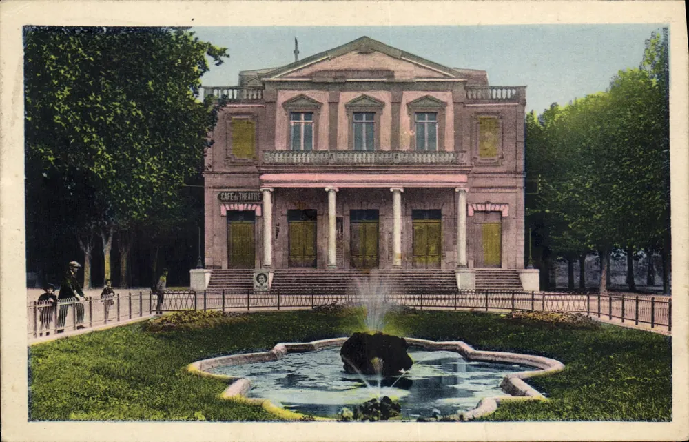 Montélimar — O Teatro — Editor Combier & Macon, n° 62 - Frente