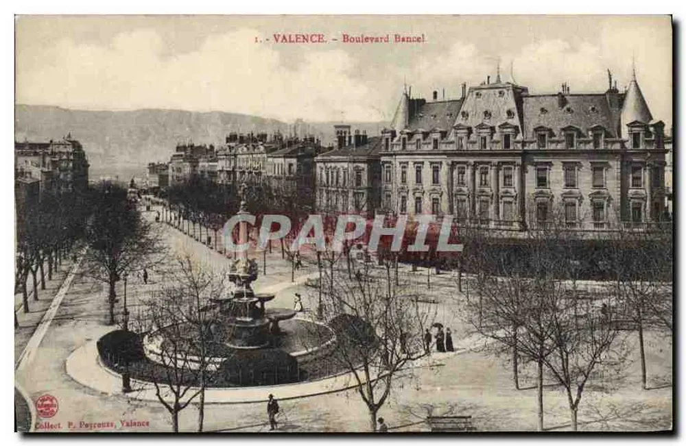 Valência - Boulevard Bancel — vista com fonte e edifício — Coleção P. Payrouse, Valência - Frente