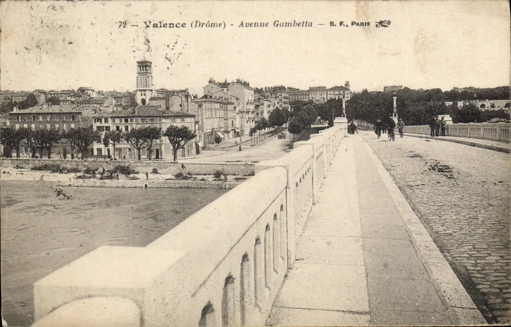 Valence (Drôme) - Avenida Gambetta — B.F., Paris - Frente
