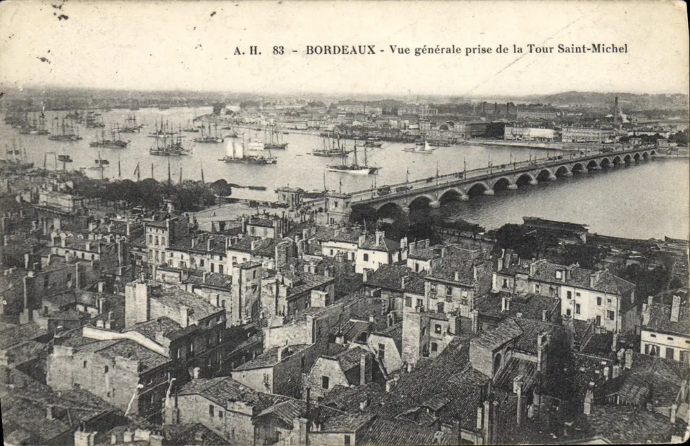 Bordeaux — Allgemeiner Blick von der Tour Saint-Michel — A.H. 83 - Vorderseite