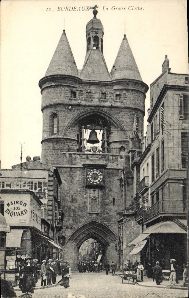 Bordeaux — Uitzicht op de Grote Klok — Maison Riquard, uitgever nummer 10 - Voorkant