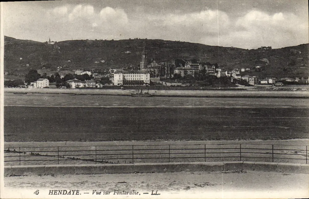 Hendaye — Vista de Fontarabie — LL - Frente