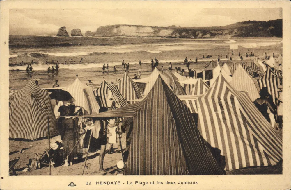 Hendaye — Die Strand und die Zwillingsfelsen — Verlag A. B. L. Nr. 32 - Vorderseite