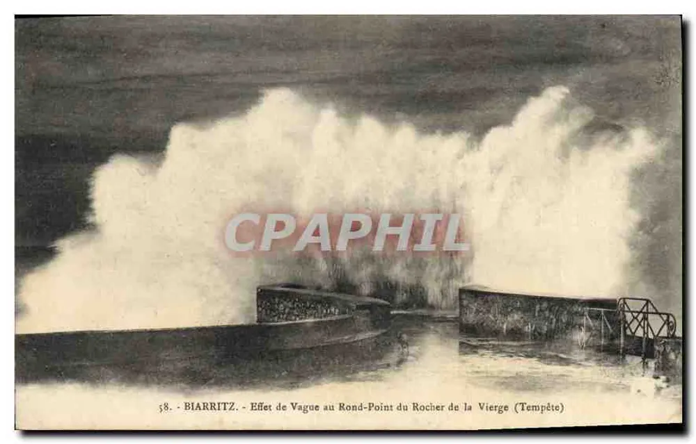 Biarritz - Ansicht der Welle am Kreisverkehr des Felsen der Jungfrau (Sturm) — n°58 - Vorderseite