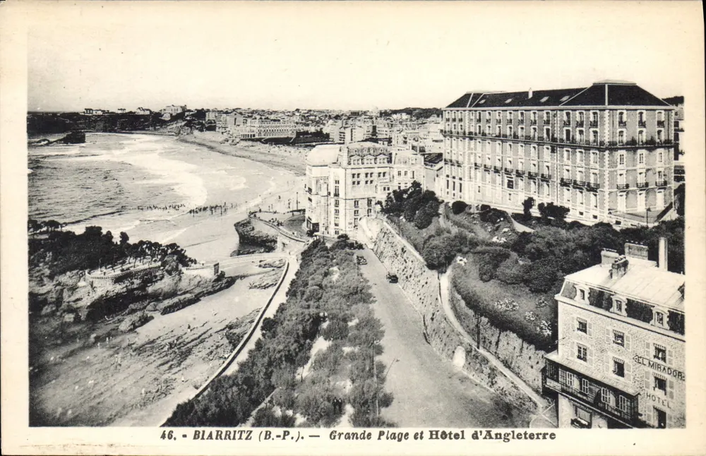 Biarritz (B.-P.) — Grande Plage y Hotel d'Inghilterra — Editor B.P. n°46 - Anverso