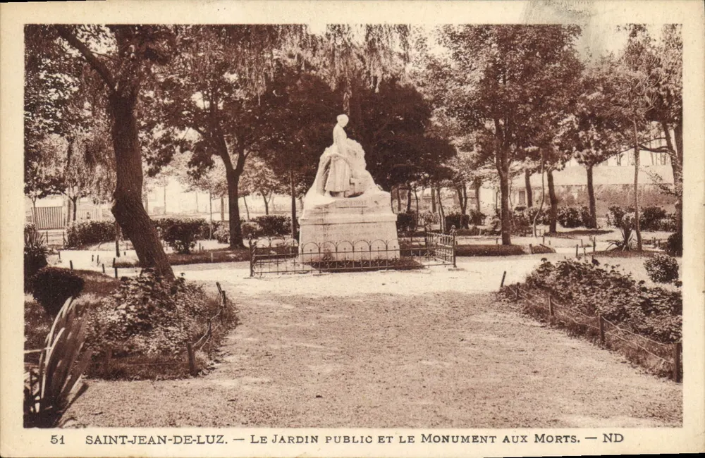 Saint-Jean-de-Luz — Öffentlicher Garten und Gedenkstein für die Toten — ND - Vorderseite