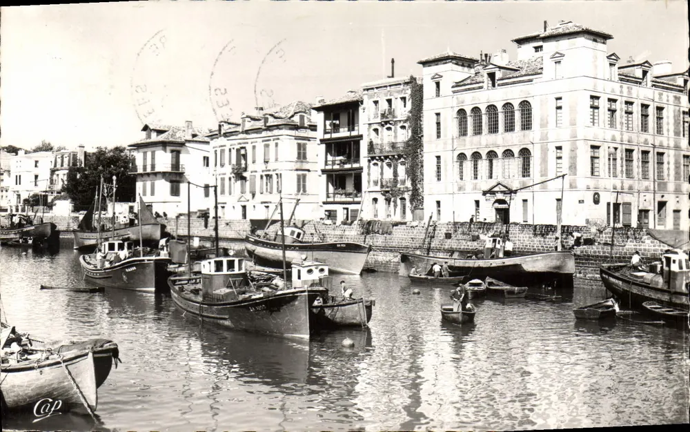 Saint-Jean-de-Luz — Der Hafen und Maison de l'Infante — C.A.P. Paris (159) - Vorderseite