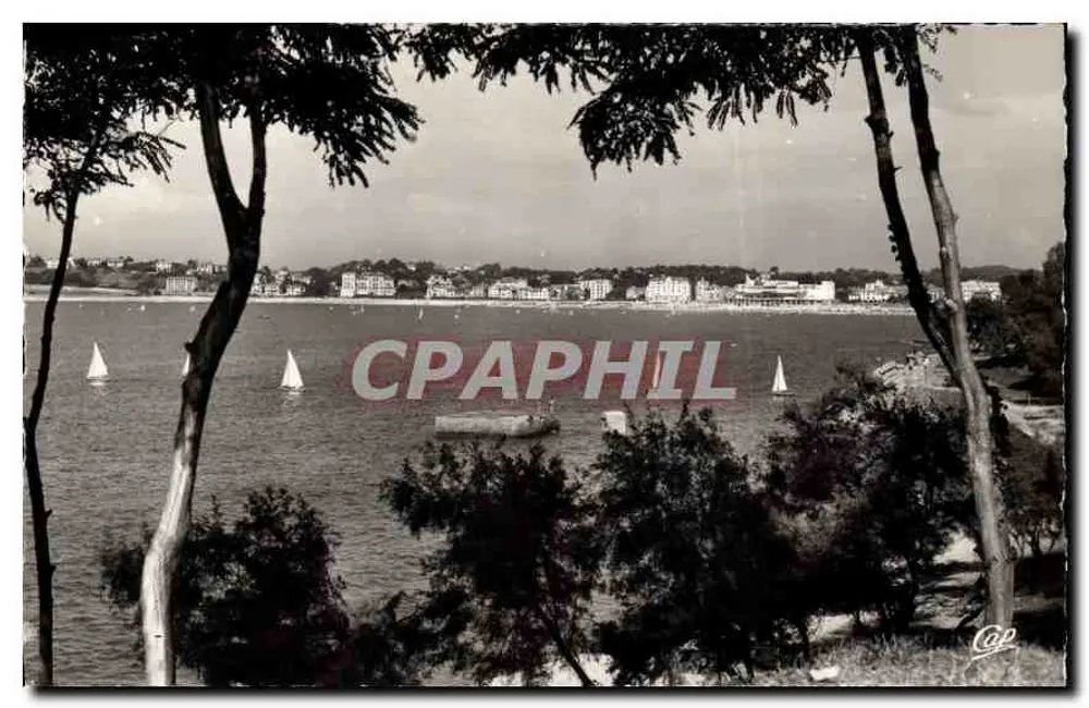 Ansicht der Strand von Saint-Jean-de-Luz — Aufgenommen von Ciboure — Réal-Photo, Paris - Vorderseite