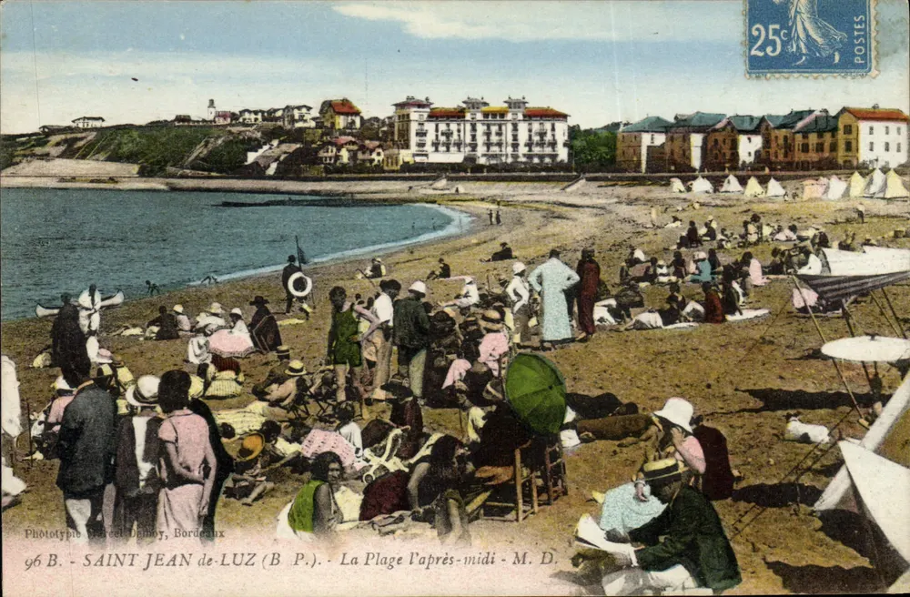 Saint Jean de Luz (B.P.) — A Praia à tarde — Phototype André Dophoy, Bordeaux, n° 96 B - Frente