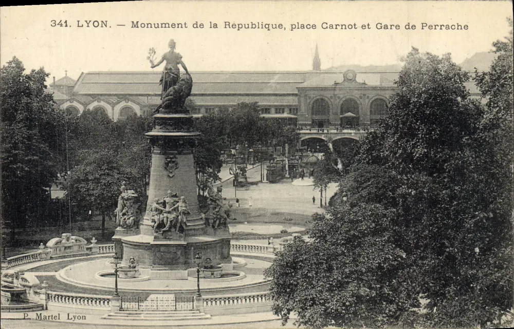 LYON — Monument de la République, place Carnot und Gare de Perrache — P. Martel Lyon, n°341 - Vorderseite