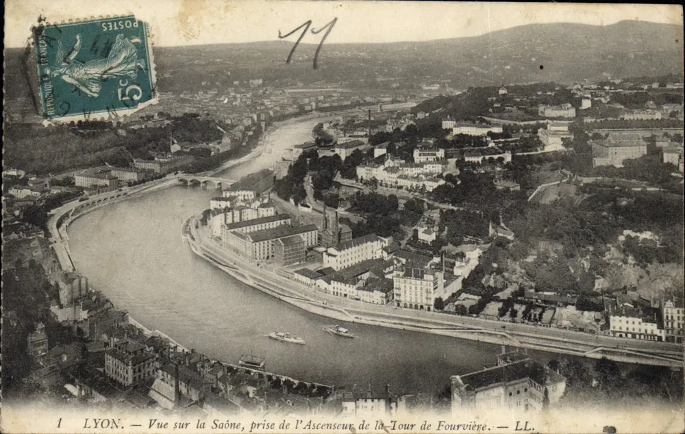 LYON — Ansicht über die Saône, aufgenommen vom Aufzug der Fourvière-Turm — LL. - Vorderseite