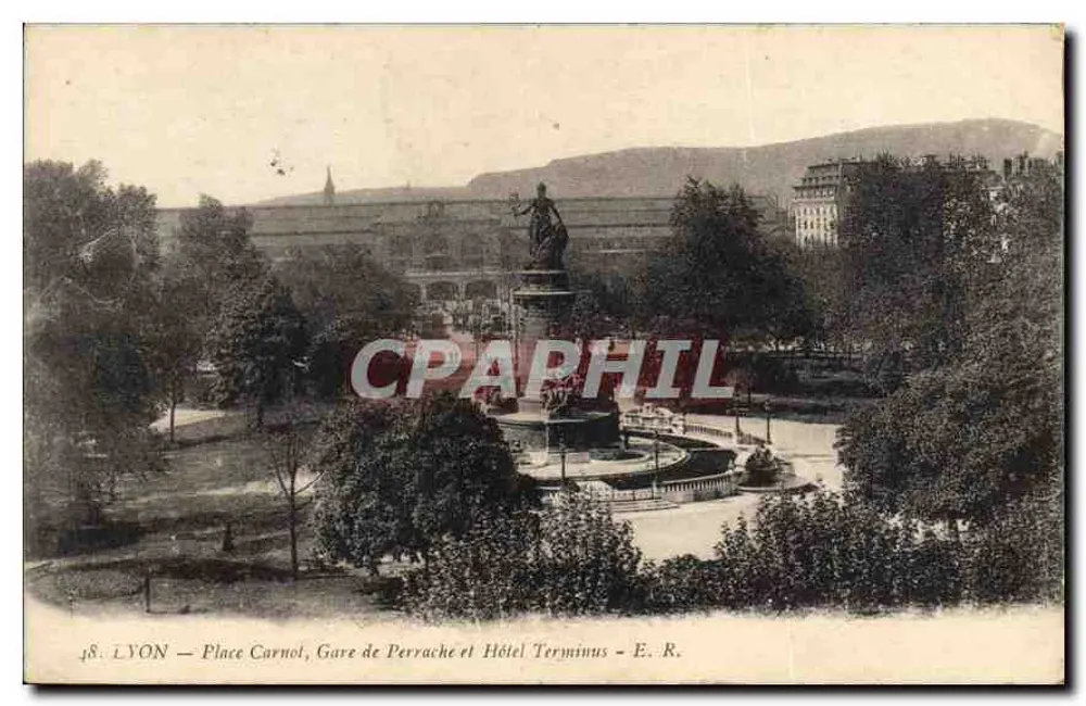 LYON — Place Carnot, Perrache Bahnhof und Hotel Terminus — E. R. - Vorderseite