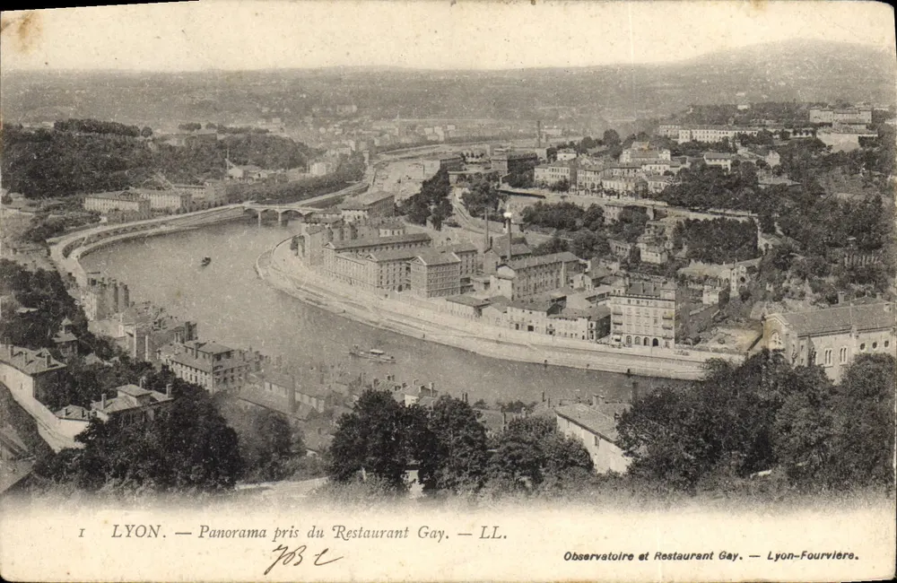 LYON — Panoramablick vom Restaurant Gay — LL. Observatorium und Restaurant Gay — Lyon-Fourvière. - Vorderseite